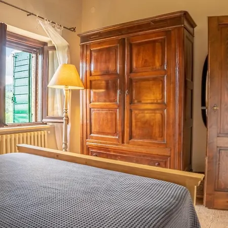 Podere Bargnano Cetona, Sleeps 12, Pool, Wifi, Air Conditioning Villa Cetona