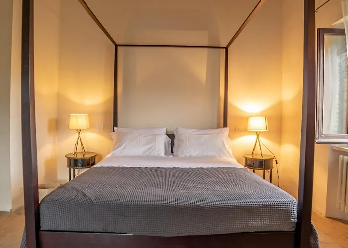 Podere Bargnano Cetona, Sleeps 12, Pool, Wifi, Air Conditioning *