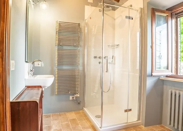 Podere Bargnano Cetona, Sleeps 12, Pool, Wifi, Air Conditioning * Cetona