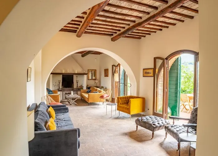 Podere Bargnano Cetona, Sleeps 12, Pool, Wifi, Air Conditioning *