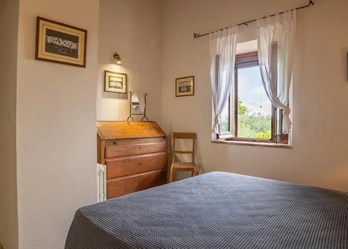 Podere Bargnano Cetona, Sleeps 12, Pool, Wifi, Air Conditioning