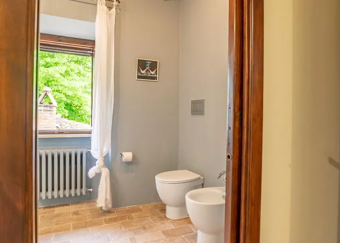 Villa Podere Bargnano Cetona, Sleeps 12, Pool, Wifi, Air Conditioning *