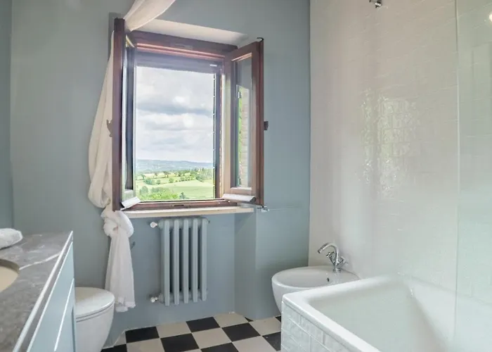 Podere Bargnano Cetona, Sleeps 12, Pool, Wifi, Air Conditioning Cetona