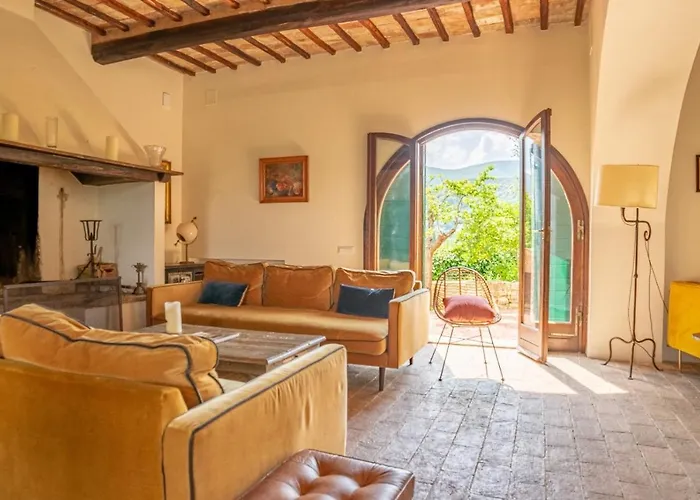 Podere Bargnano Cetona, Sleeps 12, Pool, Wifi, Air Conditioning Cetona